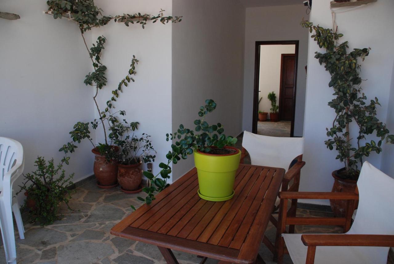 Theodorou Hotel Azolimnos Bilik gambar