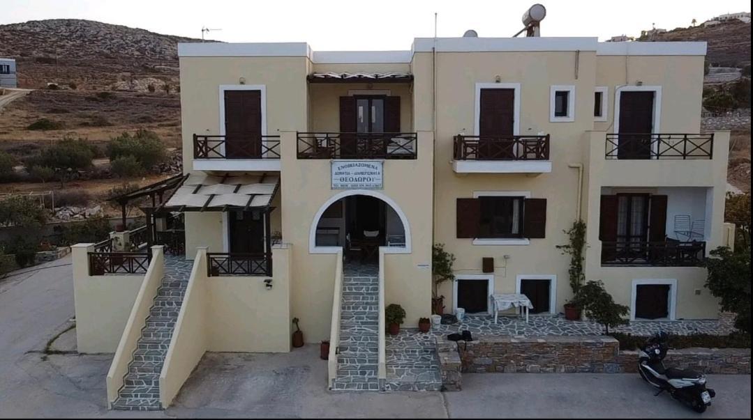Theodorou Hotel Azolimnos Luaran gambar