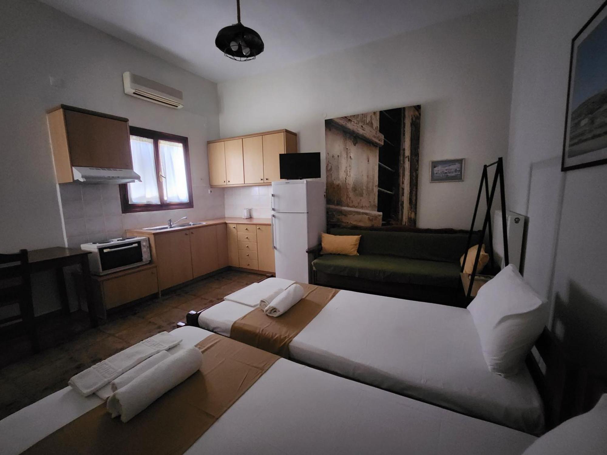Theodorou Hotel Azolimnos Bilik gambar
